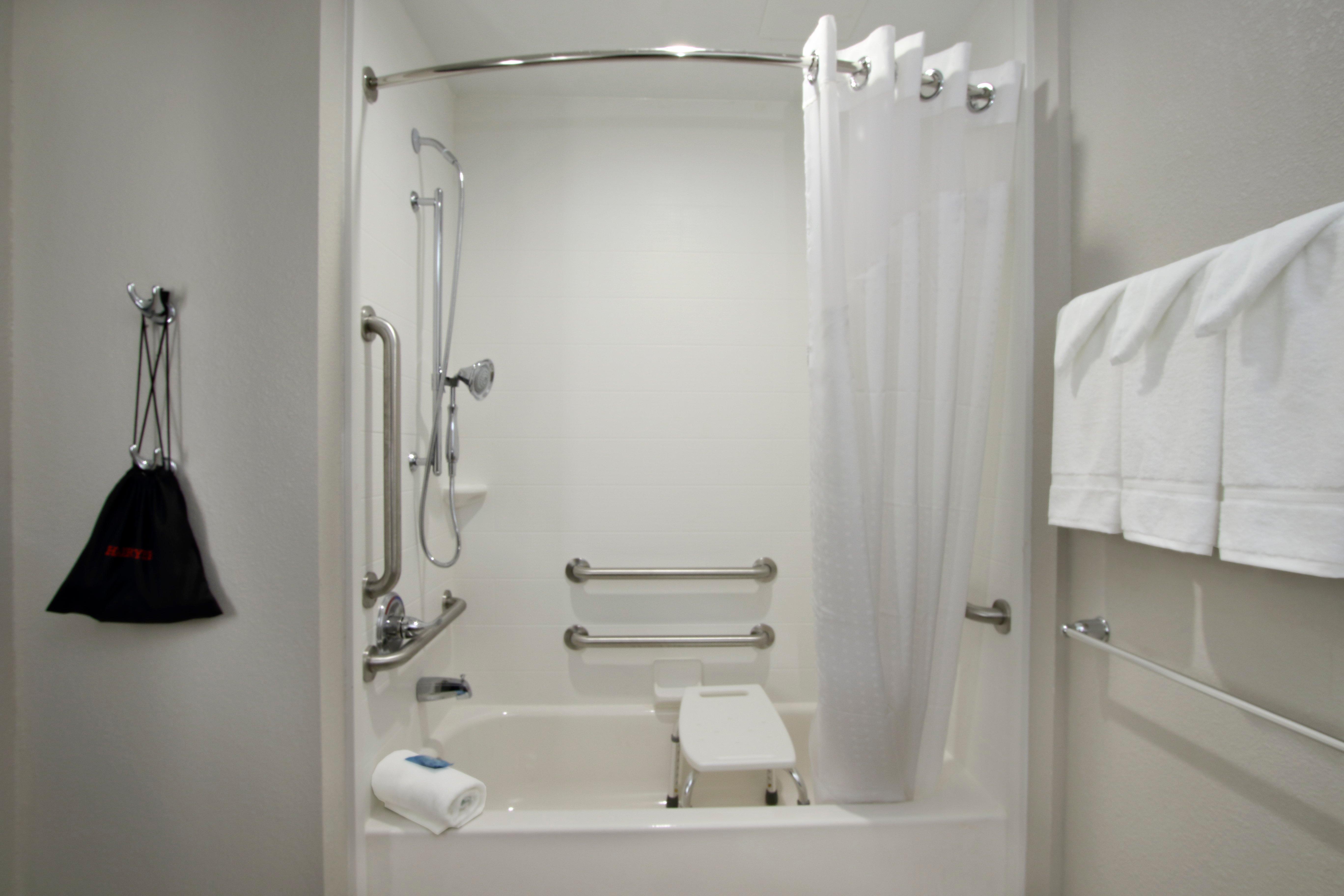 Holiday Inn Express & Suites Columbus North By Ihg Экстерьер фото